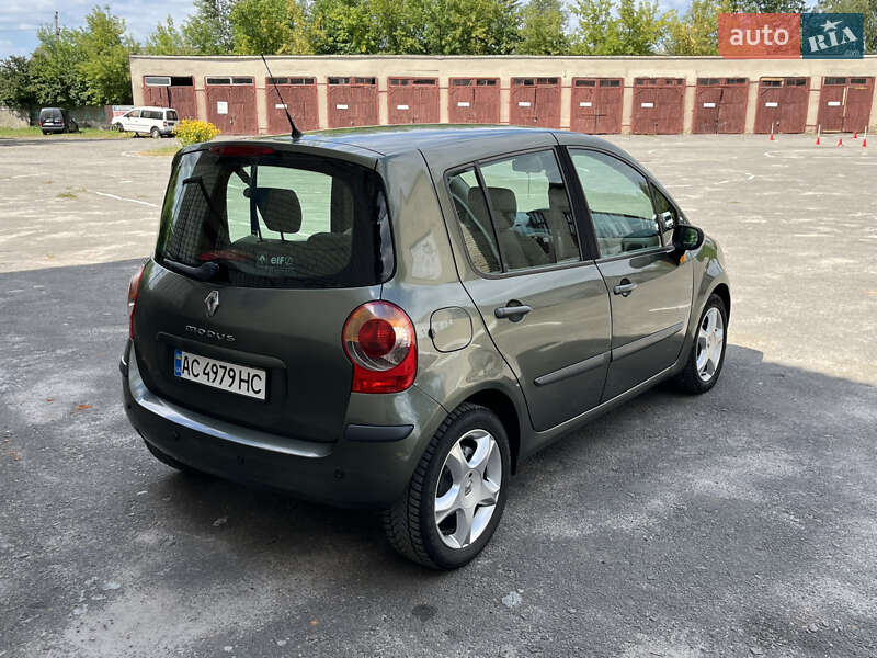 Хэтчбек Renault Modus 2005 в Любомле