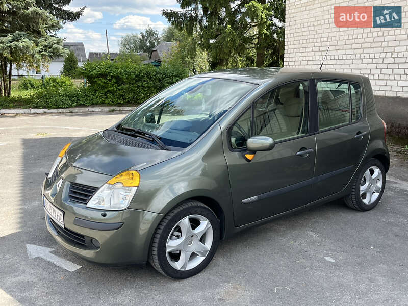 Хэтчбек Renault Modus 2005 в 