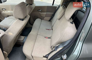 Хэтчбек Renault Modus 2005 в 