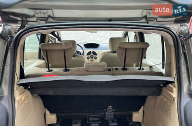 Хэтчбек Renault Modus 2005 в 