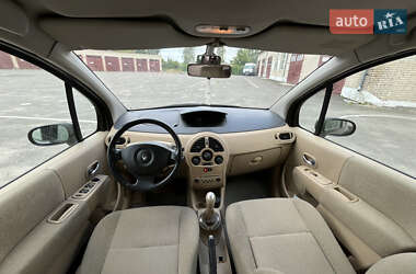 Хэтчбек Renault Modus 2005 в 