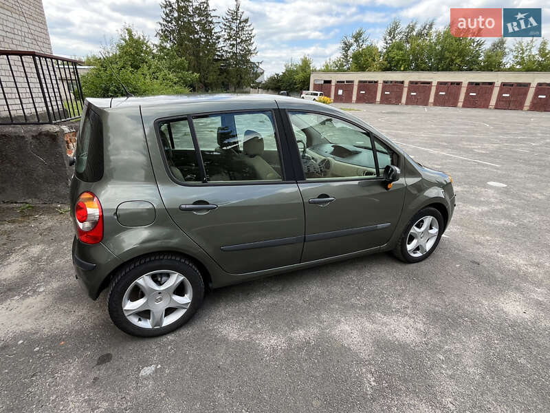 Хэтчбек Renault Modus 2005 в Любомле