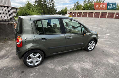 Хэтчбек Renault Modus 2005 в 