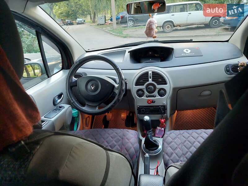 Хэтчбек Renault Modus 2005 в Харькове фото 3 Хэтчбек Renault Modus 2005 в Харькове