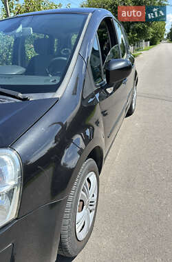 Хэтчбек Renault Modus 2008 в 
