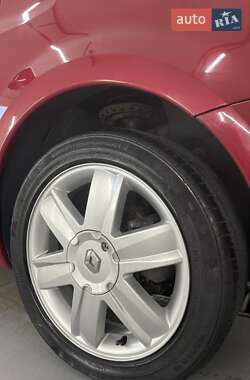 Хэтчбек Renault Modus 2011 в 