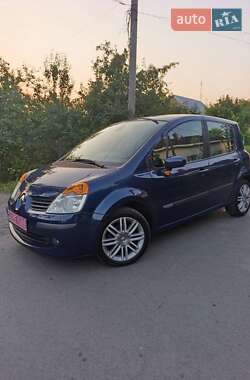 Хэтчбек Renault Modus 2005 в 