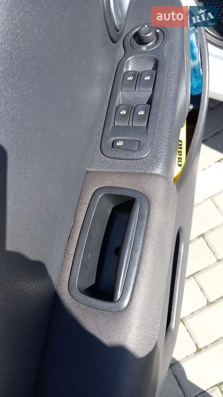 Хетчбек Renault Modus 2012 в Черкасах
