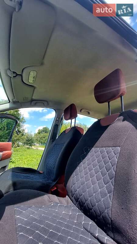 Хэтчбек Renault Modus 2004 в Хмельницком