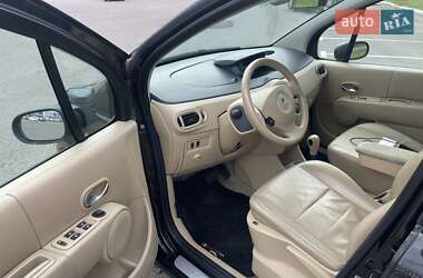 Хэтчбек Renault Modus 2005 в 