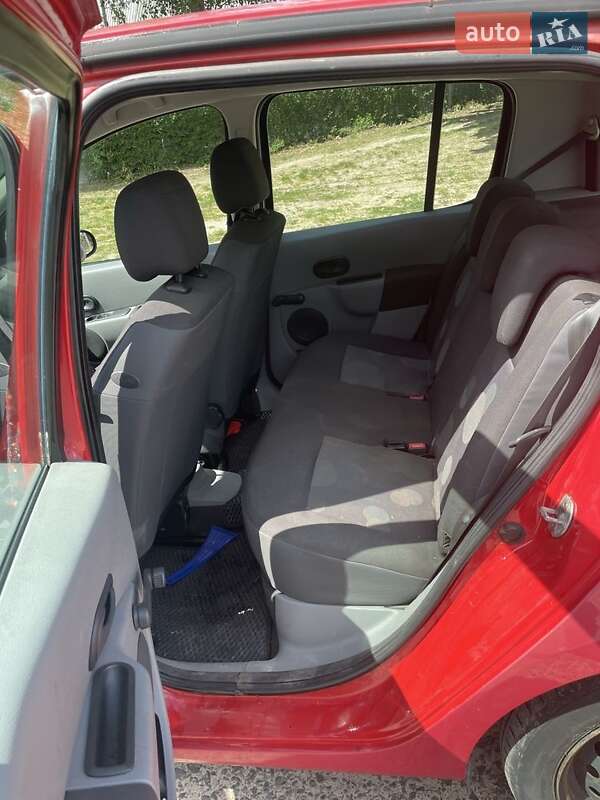 Хэтчбек Renault Modus 2006 в Луцке