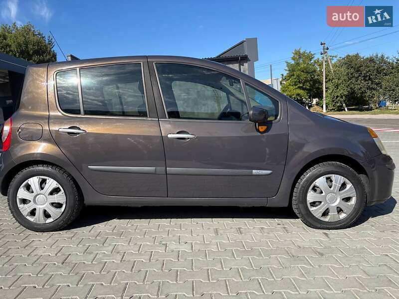 Хэтчбек Renault Modus 2006 в Ставище
