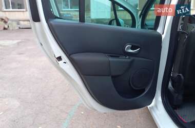Хэтчбек Renault Modus 2012 в 