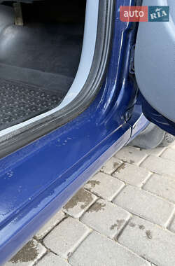 Хетчбек Renault Modus 2006 в  фото 10 Хетчбек Renault Modus 2006 в