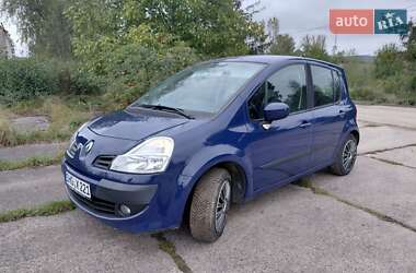 Хэтчбек Renault Modus 2009 в Надворной