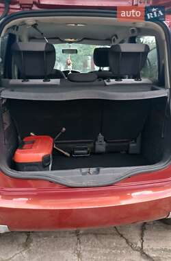Хэтчбек Renault Modus 2006 в 