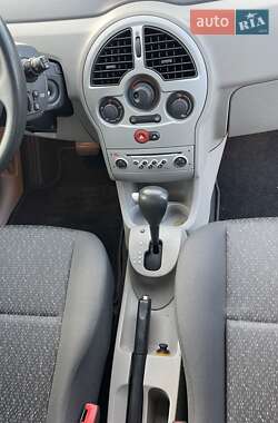 Хэтчбек Renault Modus 2005 в 