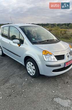 Хэтчбек Renault Modus 2005 в 