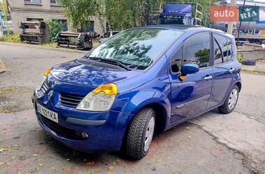 Хэтчбек Renault Modus 2005 в 