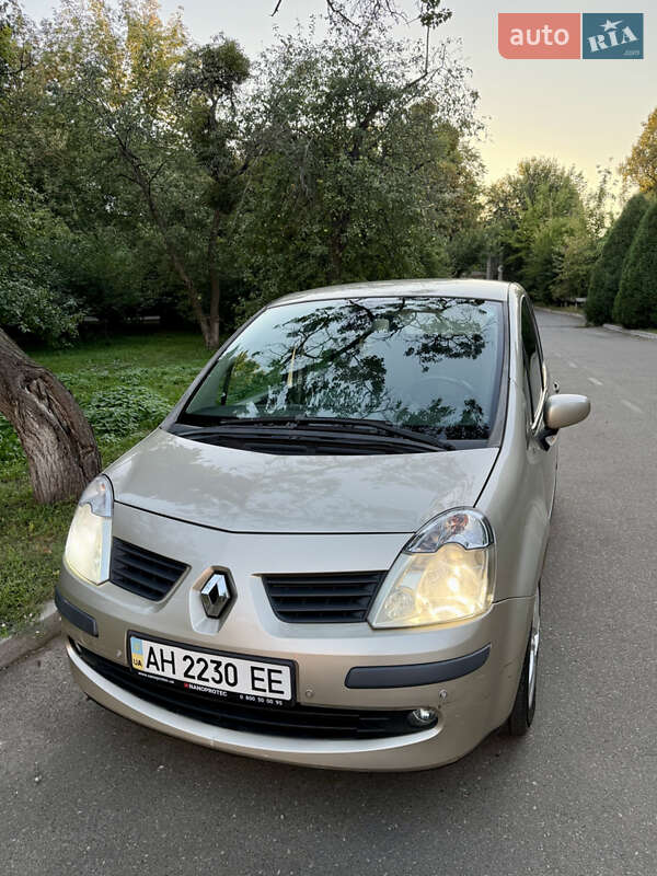 Хэтчбек Renault Modus 2008 в Киеве