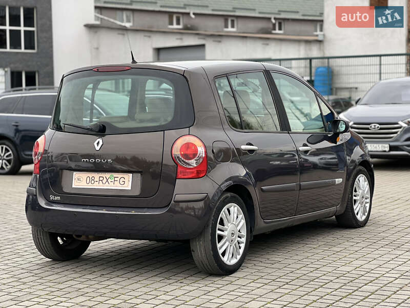 Хэтчбек Renault Modus 2006 в Староконстантинове