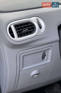 Хэтчбек Renault Modus 2010 в 