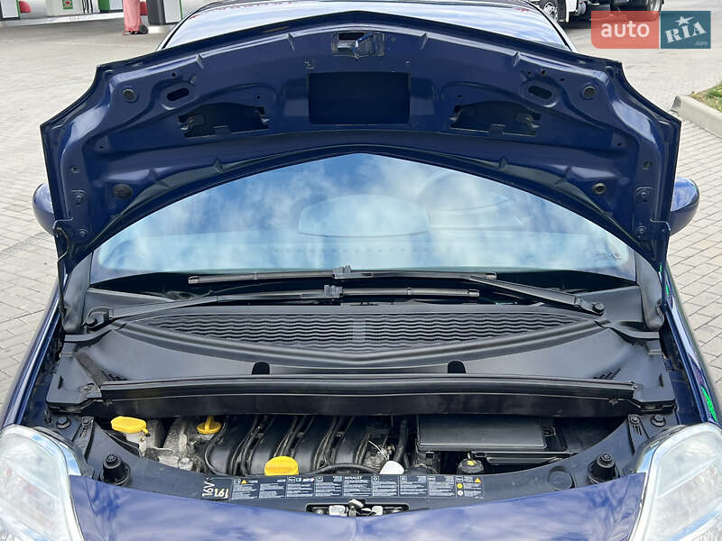 Хэтчбек Renault Modus 2010 в Житомире