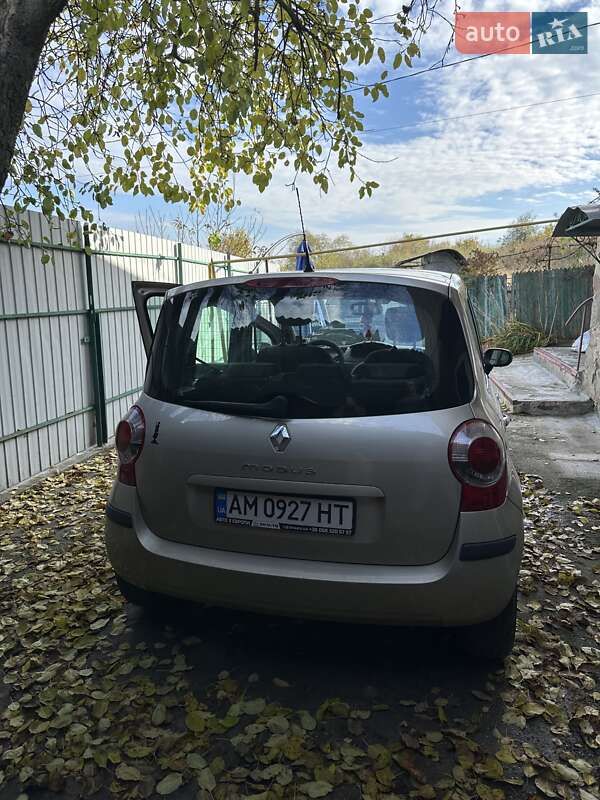 Хетчбек Renault Modus 2006 в Олександрії