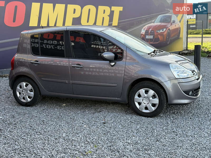 Хэтчбек Renault Modus 2010 в Стрые