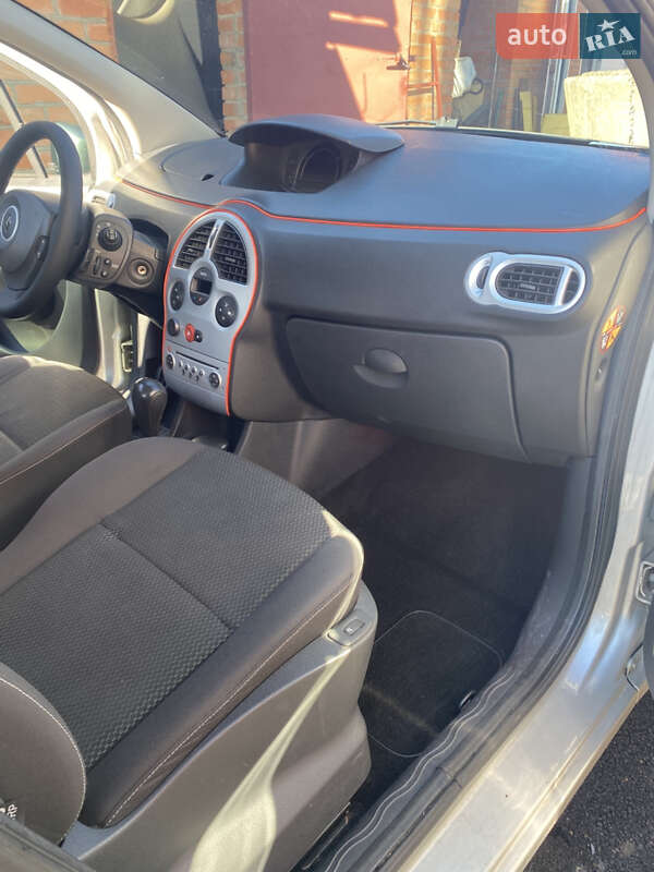 Хэтчбек Renault Modus 2011 в Виннице