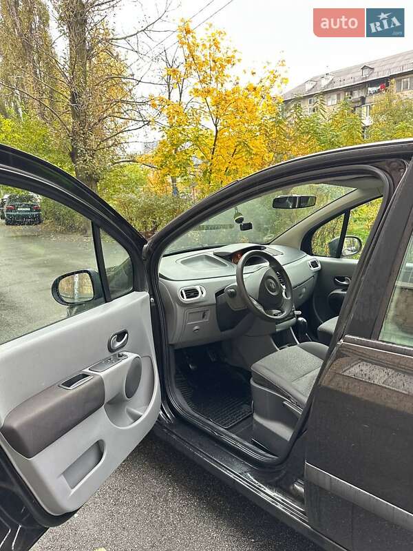 Хэтчбек Renault Modus 2009 в Киеве фото 7 Хэтчбек Renault Modus 2009 в Киеве