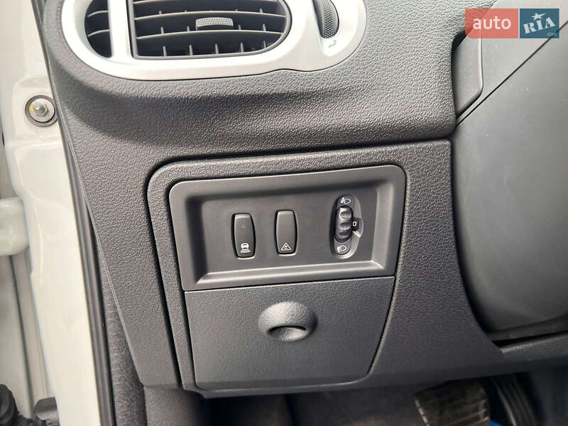 Хэтчбек Renault Modus 2008 в Луцке фото 12 Хэтчбек Renault Modus 2008 в Луцке