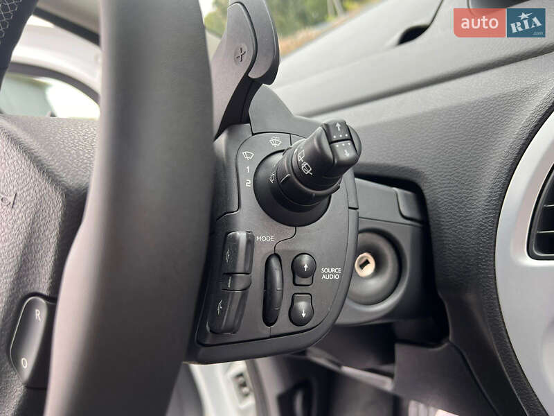 Хэтчбек Renault Modus 2008 в Луцке фото 16 Хэтчбек Renault Modus 2008 в Луцке