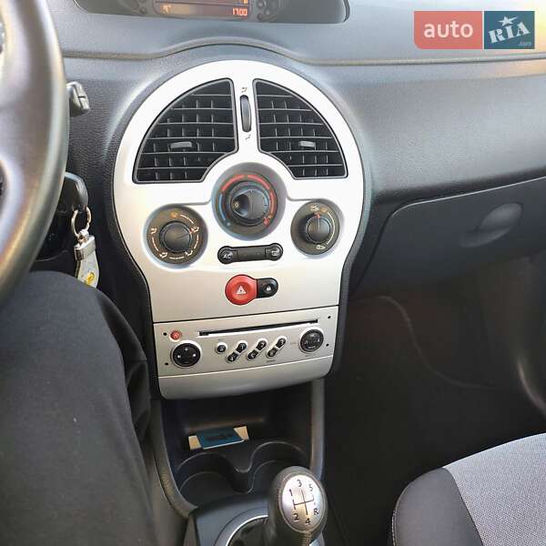 Хэтчбек Renault Modus 2009 в Черновцах фото 8 Хэтчбек Renault Modus 2009 в Черновцах