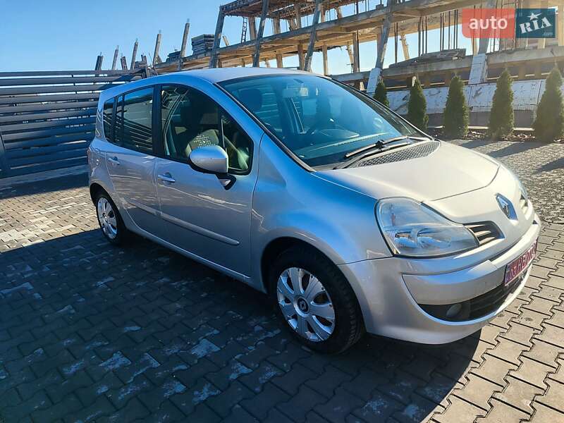 Хетчбек Renault Modus 2012 в Чернівцях фото 2 Хетчбек Renault Modus 2012 в Чернівцях