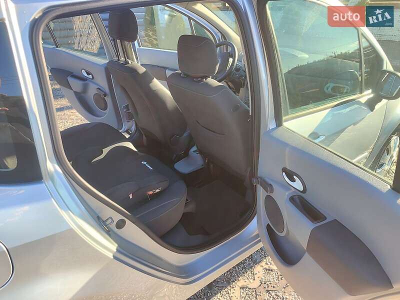 Хетчбек Renault Modus 2012 в Чернівцях фото 13 Хетчбек Renault Modus 2012 в Чернівцях