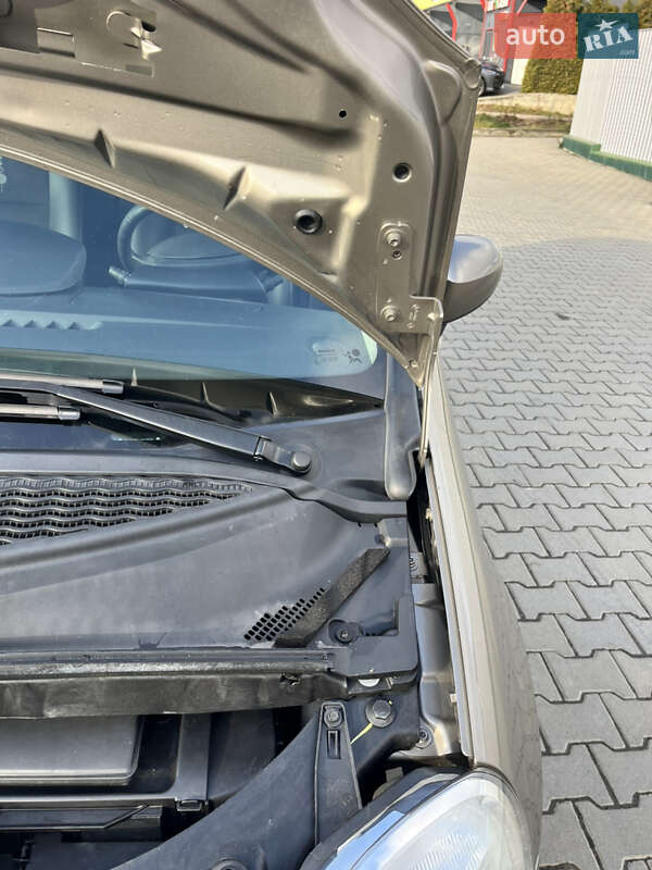 Хэтчбек Renault Modus 2012 в Черновцах фото 32 Хэтчбек Renault Modus 2012 в Черновцах