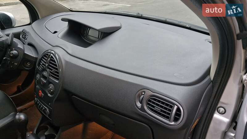 Мінівен Renault Modus 2007 в Чернігові
