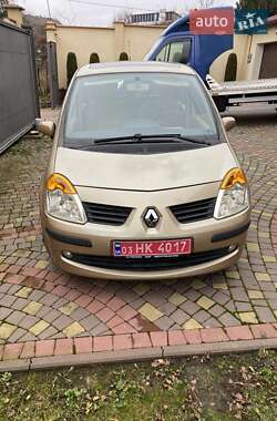 Хетчбек Renault Modus 2004 в Чернівцях