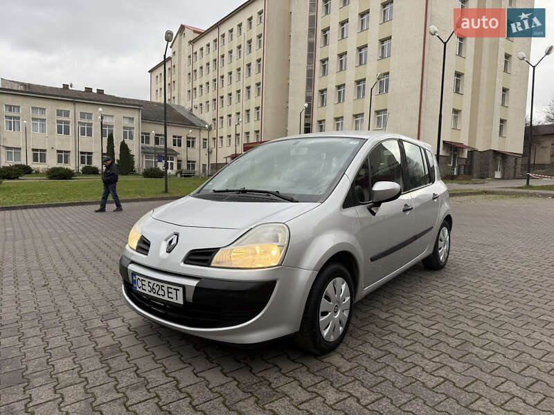 Хэтчбек Renault Modus 2008 в Черновцах