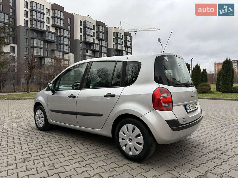 Хетчбек Renault Modus 2008 в Чернівцях