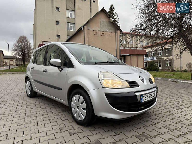 Хетчбек Renault Modus 2008 в Чернівцях