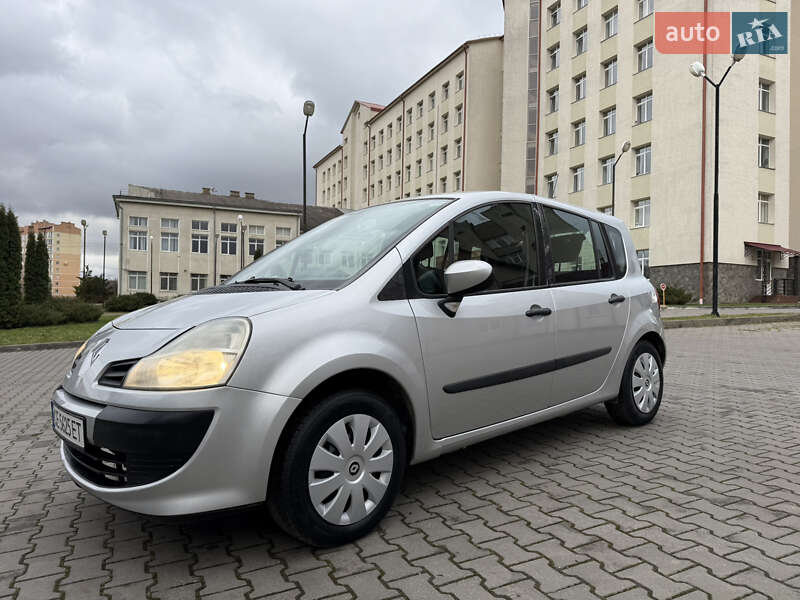 Хетчбек Renault Modus 2008 в Чернівцях