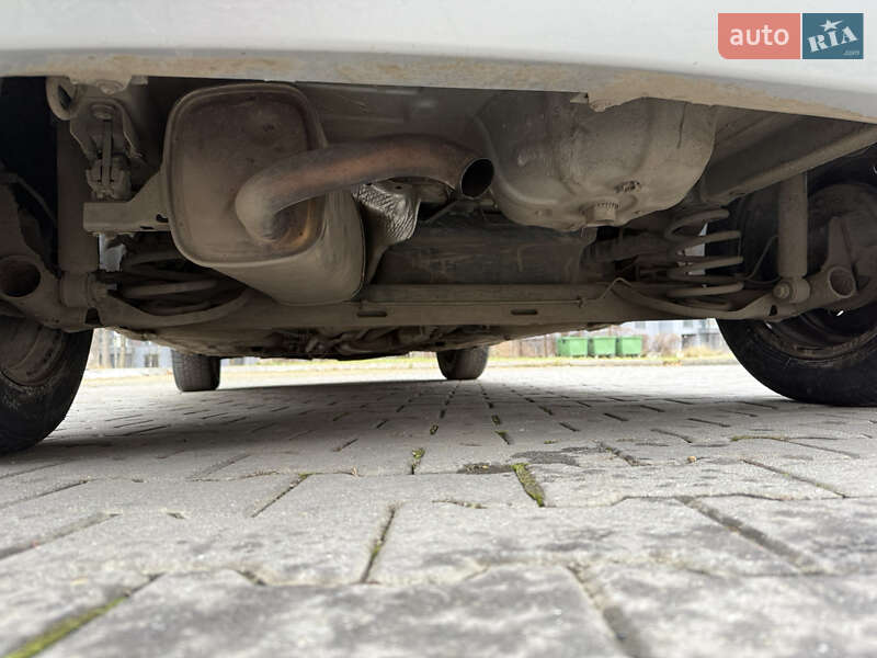 Хетчбек Renault Modus 2008 в Чернівцях