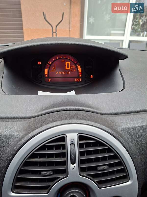 Хэтчбек Renault Modus 2009 в Черновцах