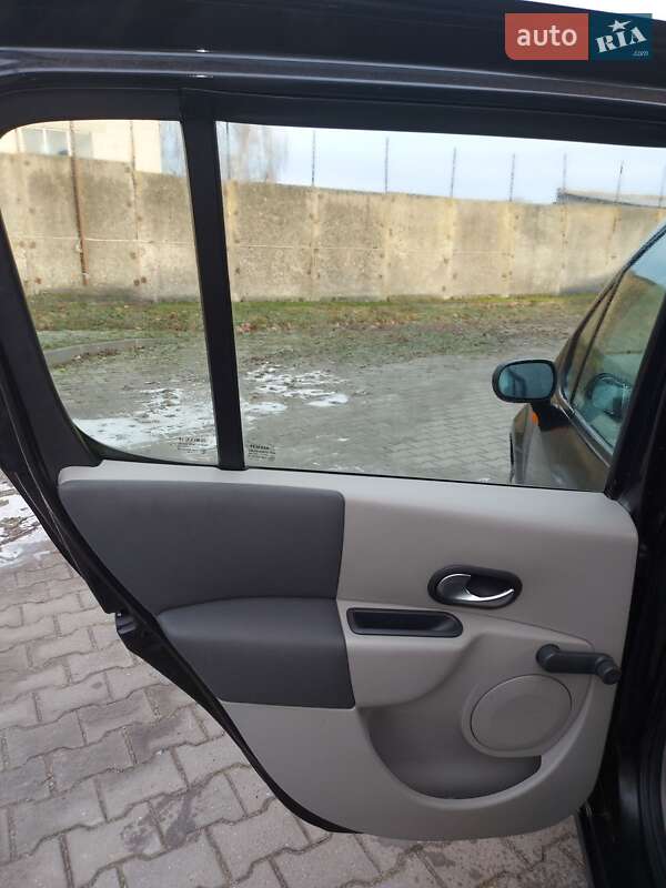 Хетчбек Renault Modus 2004 в Львові