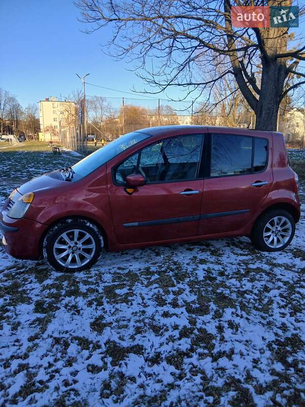 Хэтчбек Renault Modus 2006 в Калуше
