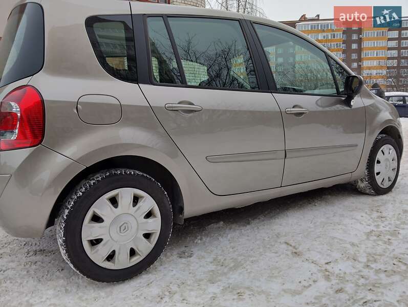Хэтчбек Renault Modus 2012 в Ровно фото 7 Хэтчбек Renault Modus 2012 в Ровно