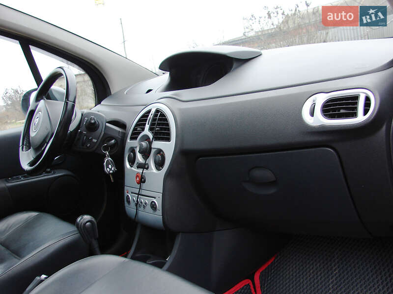 Хэтчбек Renault Modus 2009 в Одессе