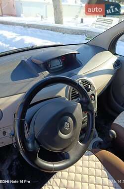 Хэтчбек Renault Modus 2005 в Тараще